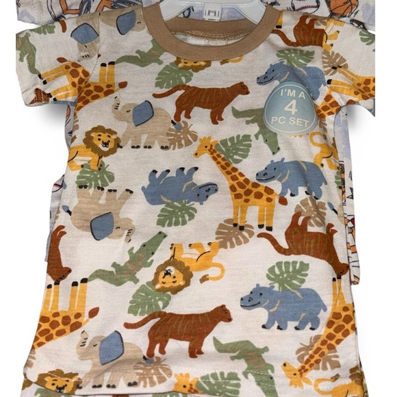 Kids Sports-Themed Pajama Set - Picture 4 of 8